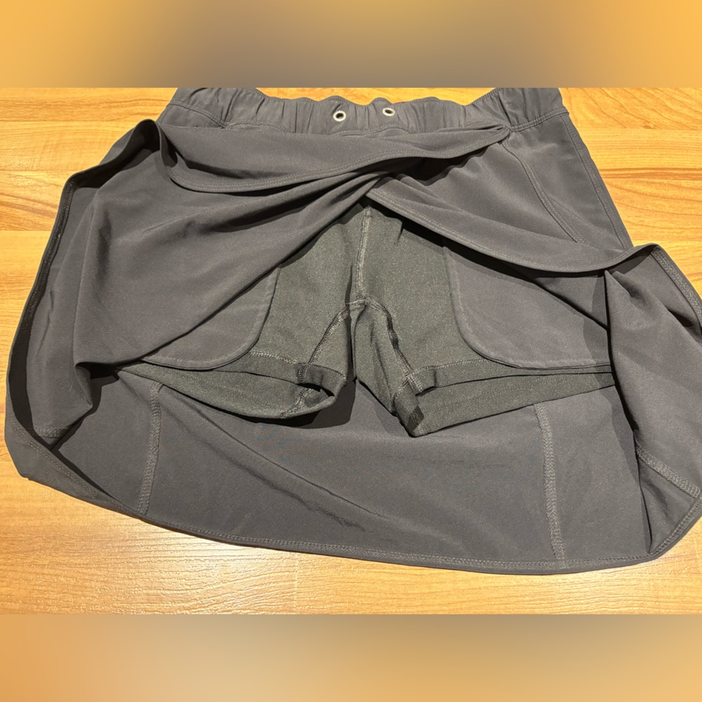 Patagonia Women's Fleetwith Skort Black Size XS Missing Drawstring - Picture 5 of 10
